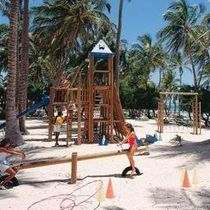 Hotel-Barcelo-Bavaro-Palace-Child-Beach